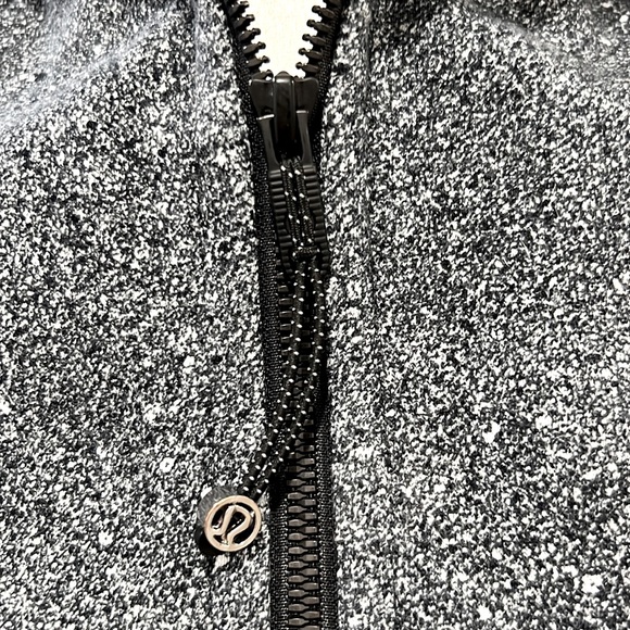 LULULEMON SCUBA HOODIE - Picture 2 of 7